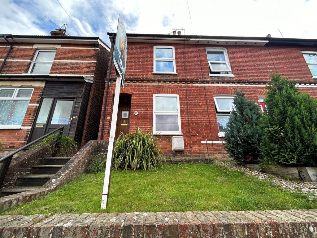 2 bed end terrace house to rent in St. Marys Road, Tonbridge TN9, £