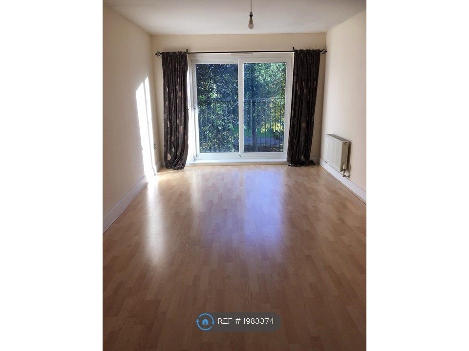 1 bed flat to rent in Albany Court, Beckenham BR3, £1,250 pcm Zoopla