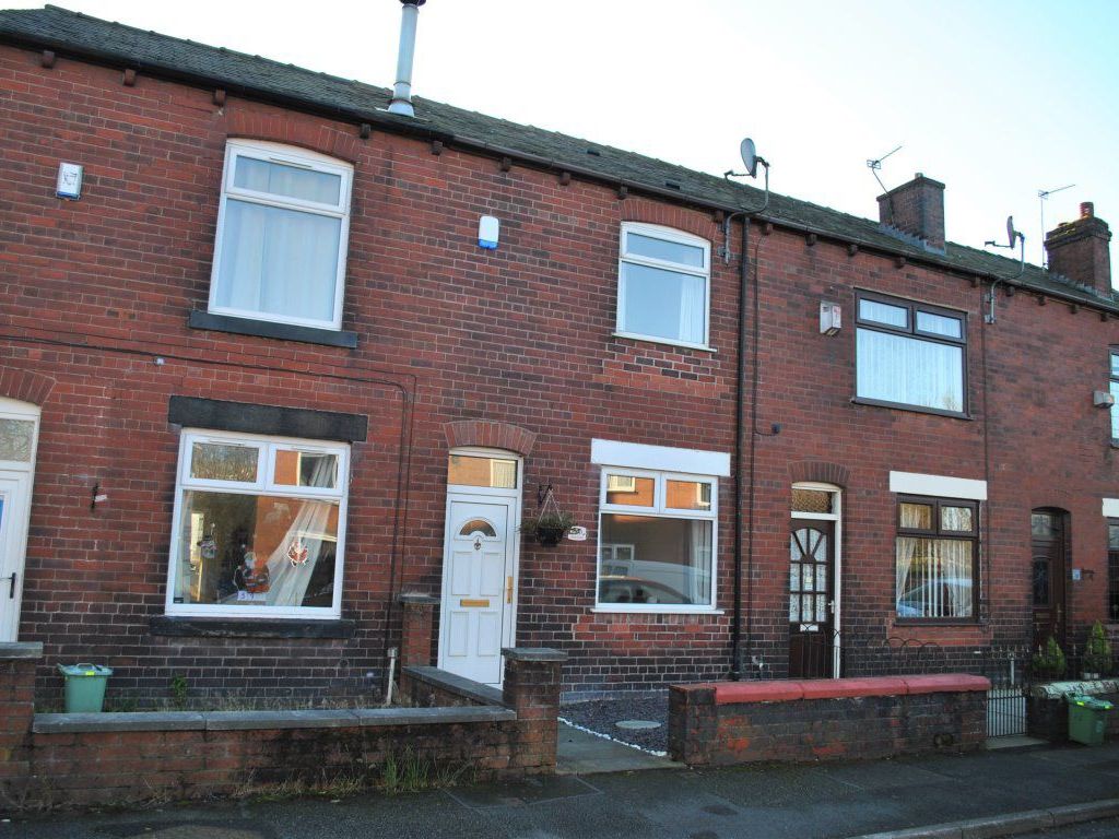 2 bed terraced house to rent in Wesley Street, Westhoughton, Bolton BL5