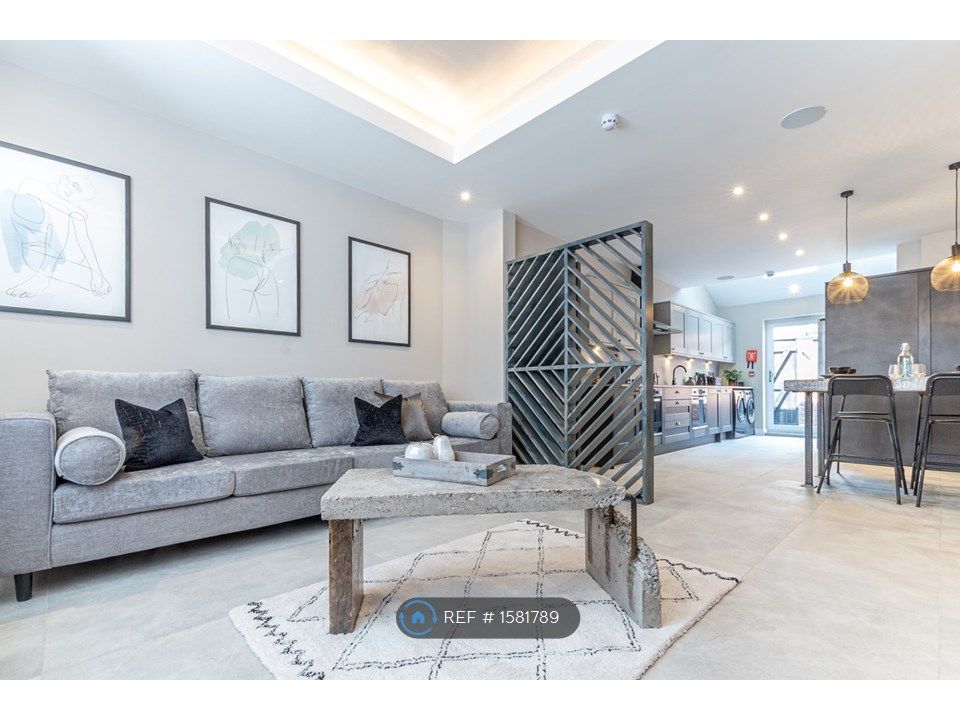 7 bed terraced house to rent in Aigburth Road, Liverpool L17 Zoopla