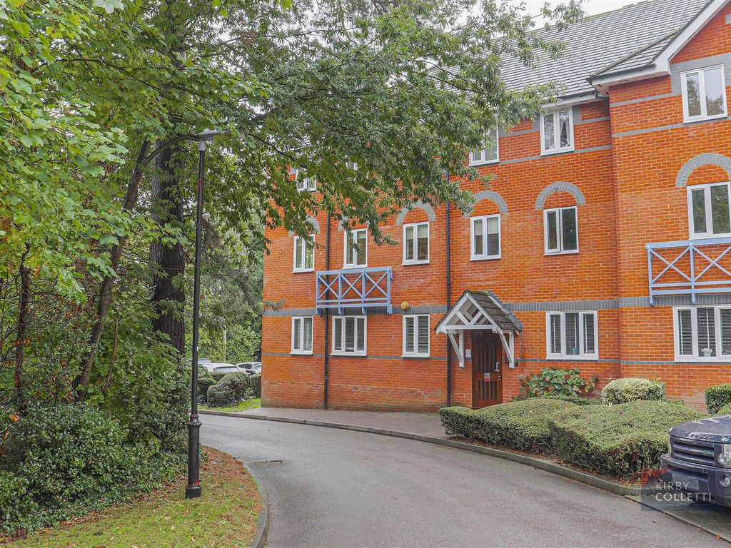 2 bed flat for sale in St. Cross Court, Upper Marsh Lane, Hoddesdon