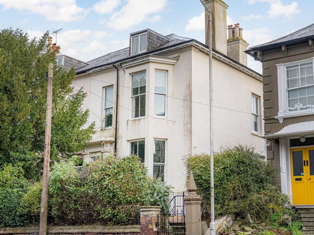 3 bed flat for sale in Old Dover Road, Rusthall CT1 Zoopla