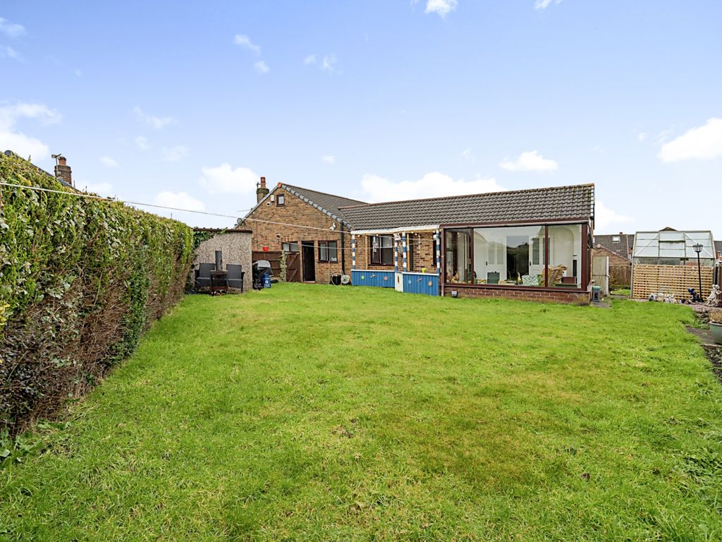 3 bed bungalow for sale in Heatons Grove, Westhoughton, Bolton BL5 Zoopla