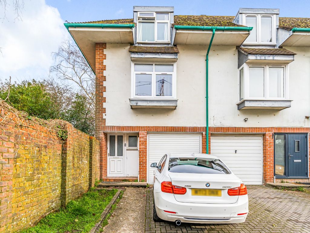 3 bed detached house for sale in Burgoyne Road, Thornhill, Southampton