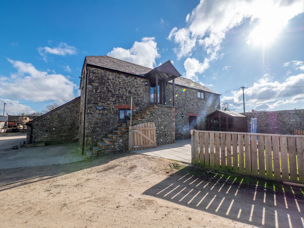 4 bed barn conversion to rent in Hobbacott Lane, Marhamchurch, Bude
