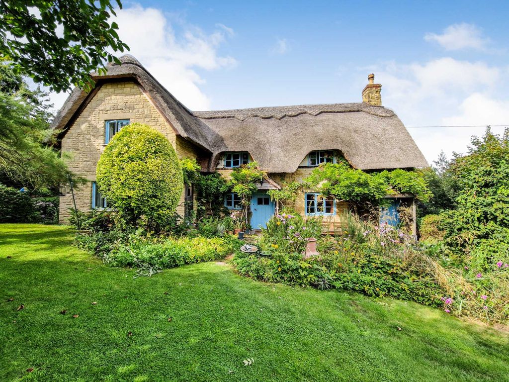 4 bed detached house for sale in Elmley Road, Ashton Under Hill