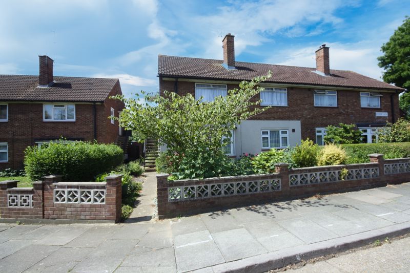 2 bed for sale in Wetherby Close, Northolt UB5 Zoopla