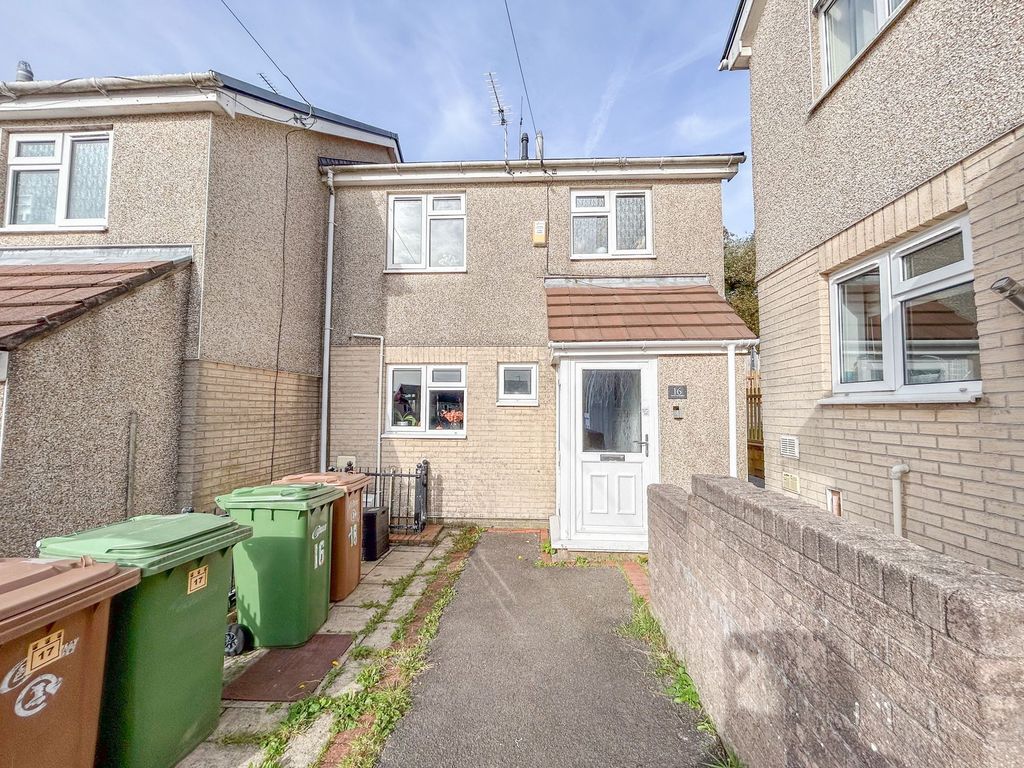 3 bed semidetached house for sale in Twyn Gardens, Cefn Fforest NP12