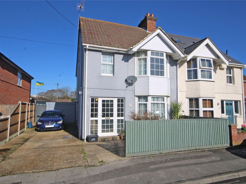 4 bed semidetached house for sale in Compton Road, New Milton