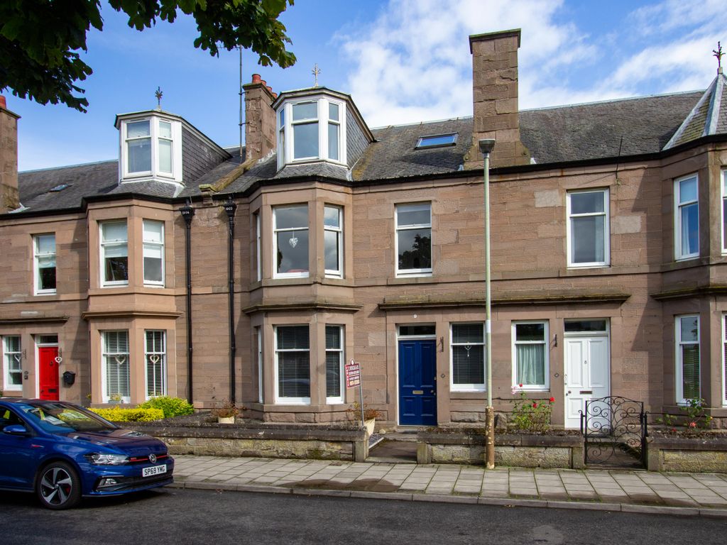 5 bed town house for sale in Wellington Gardens, Montrose DD10, £