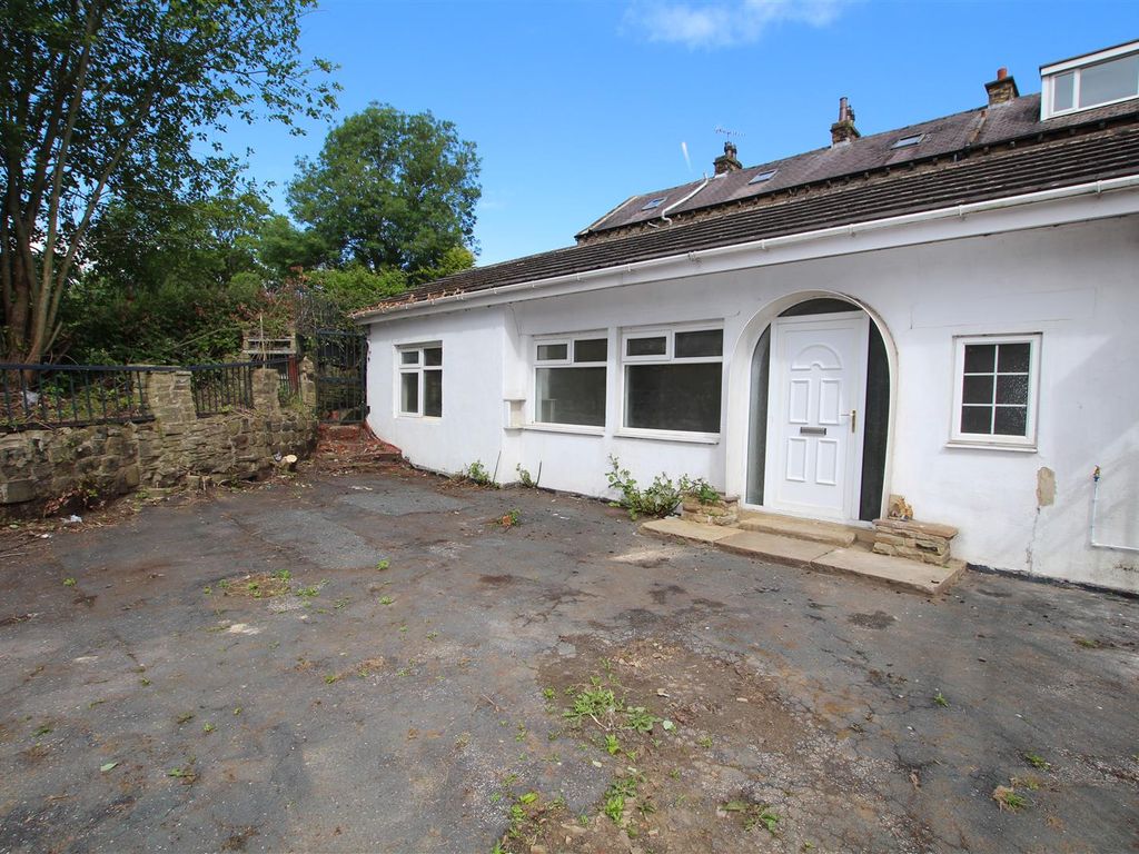 1 bed detached bungalow to rent in Godfrey Street, Bradford BD8, £625