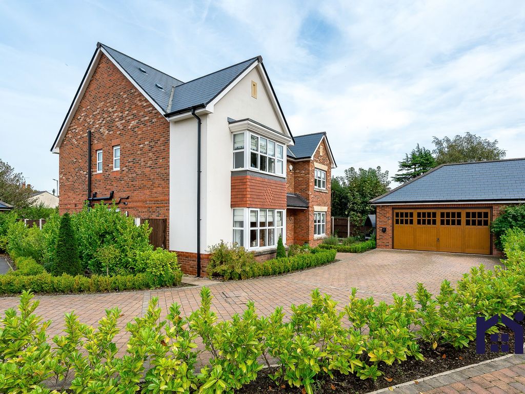 5 bed detached house for sale in Tincklers Fold, Eccleston PR7, £