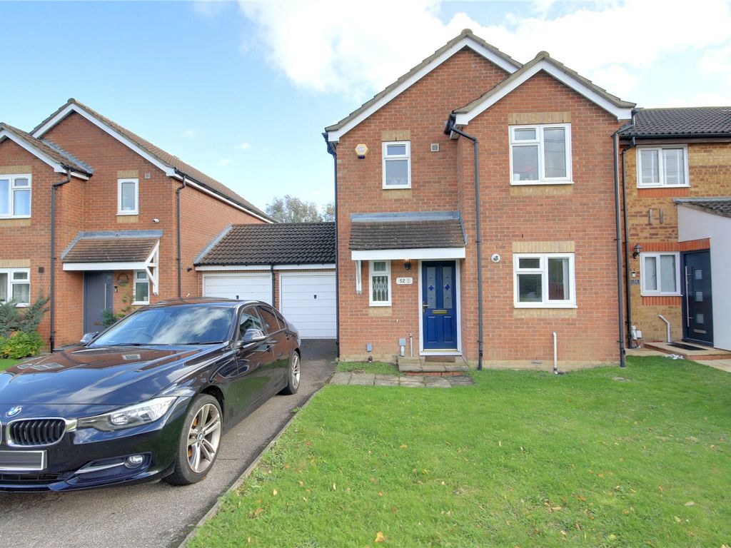 3 bed semidetached house for sale in Manton Road, Enfield EN3, £