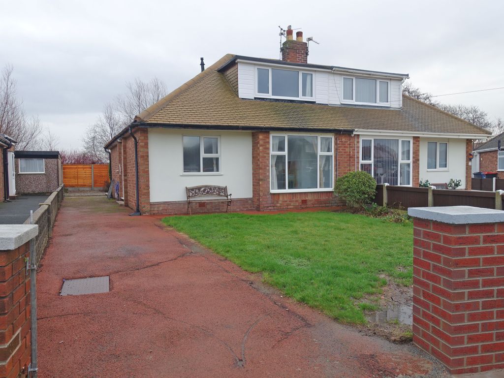 3 bed semidetached bungalow to rent in Hexham Avenue, Thornton