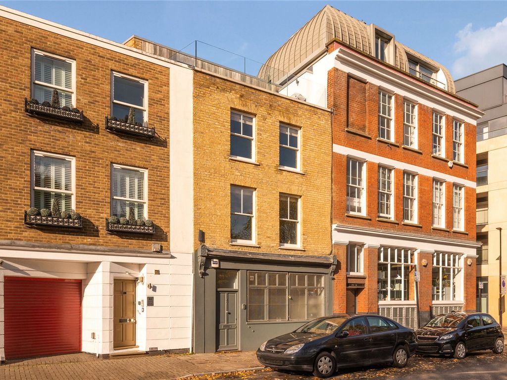 Central Street, Clerkenwell, London EC1V  