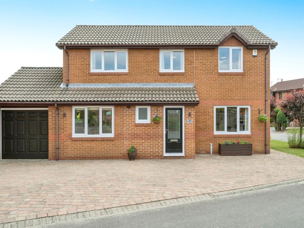 4 bed detached house for sale in Dartmouth Road, Cantley, Doncaster DN4