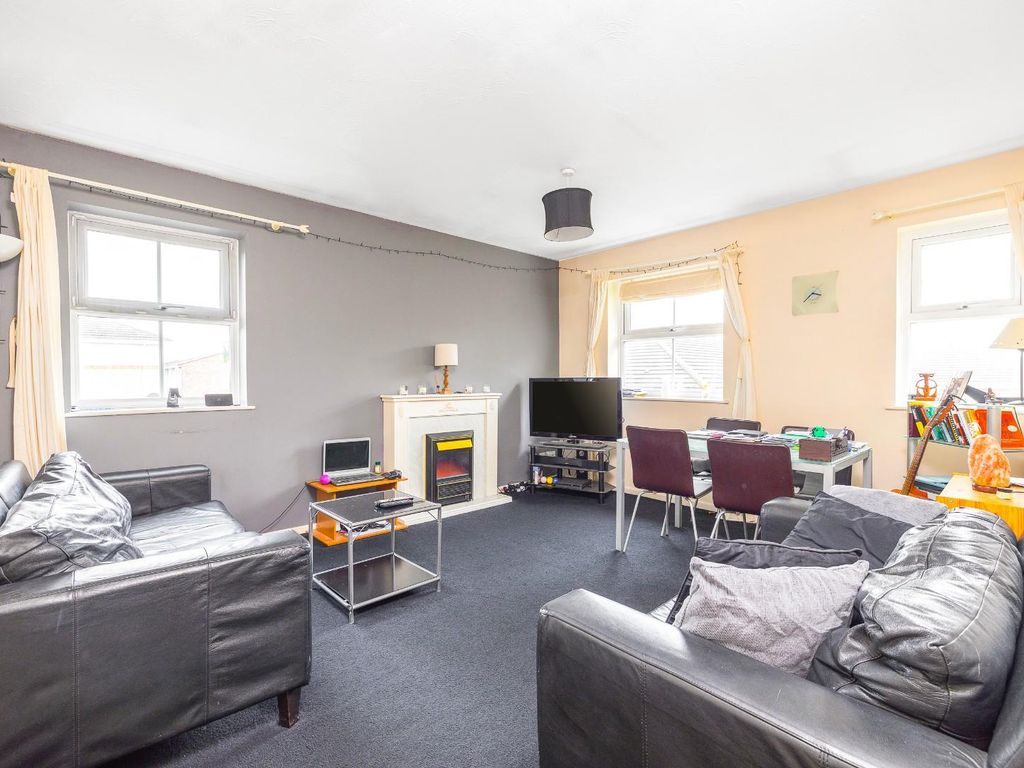 1 bed flat for sale in Lake View, Alcove Road, Fishponds BS16, £165,000