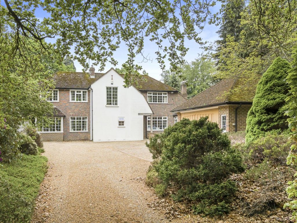 3 bed detached house for sale in Shenley Hill, Radlett, Hertfordshire