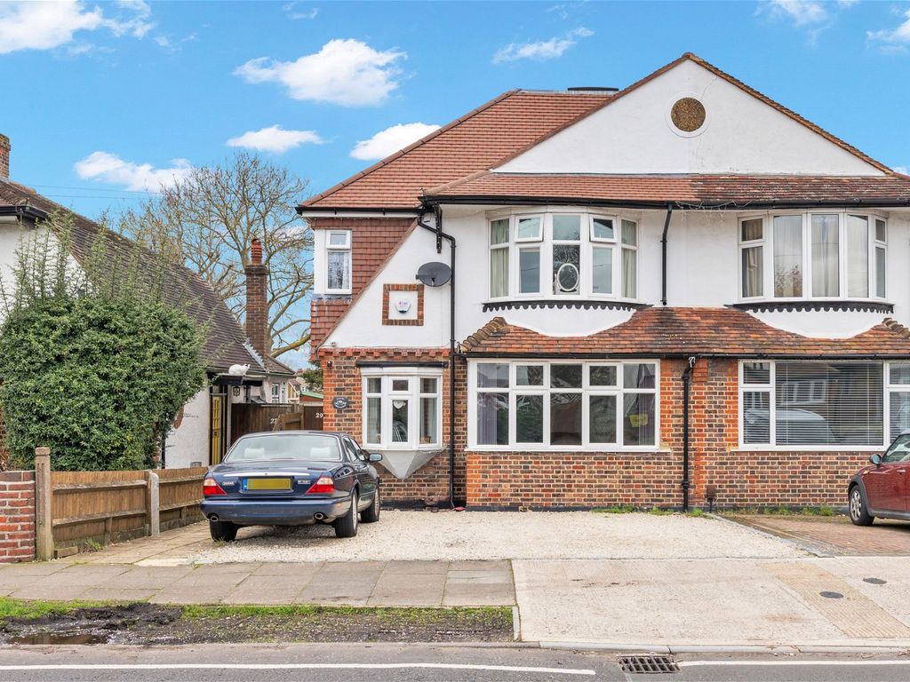 5 bed semi-detached house for sale in Park Avenue West, Stoneleigh ...