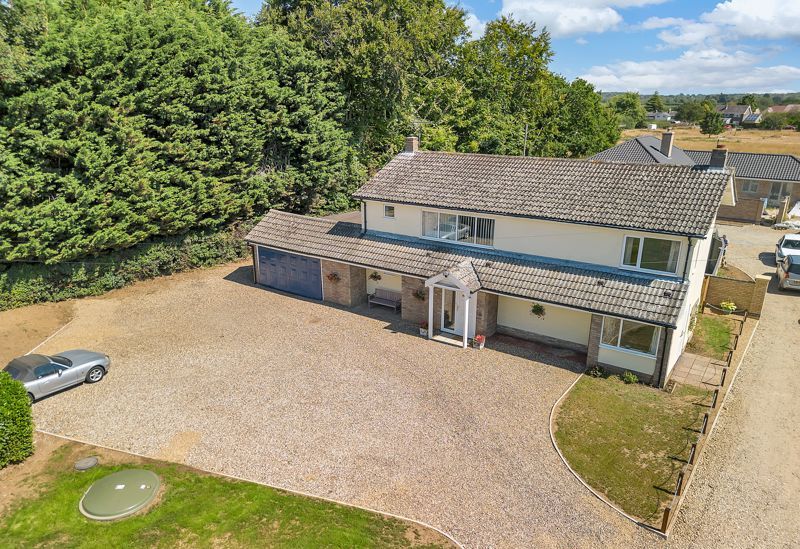 4 bed detached house for sale in Ixworth Road, Thurston, Bury St