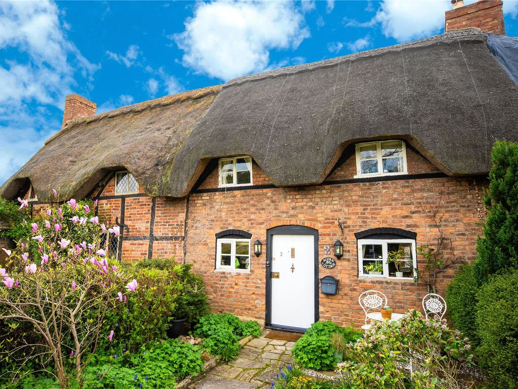 2 bed terraced house for sale in Shop Lane, Bretforton, Worcestershire WR11, £285,000 Zoopla