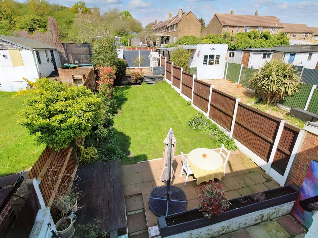 3 bed terraced house for sale in Eversley Avenue, Barnehurst, Kent DA7 Zoopla