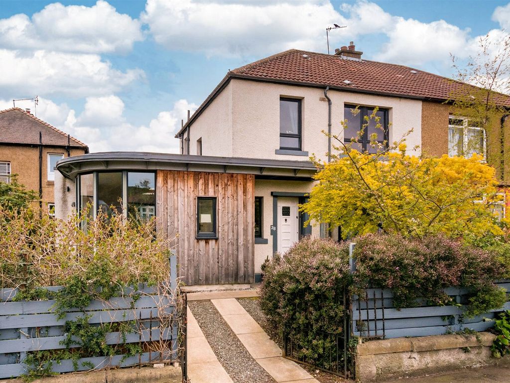 4 bed property for sale in Priestfield Road, Priestfield, Edinburgh