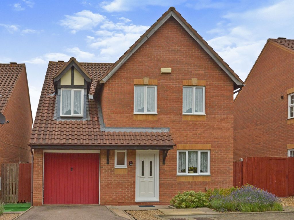 4 bed detached house for sale in Curtis Croft, Shenley Brook End