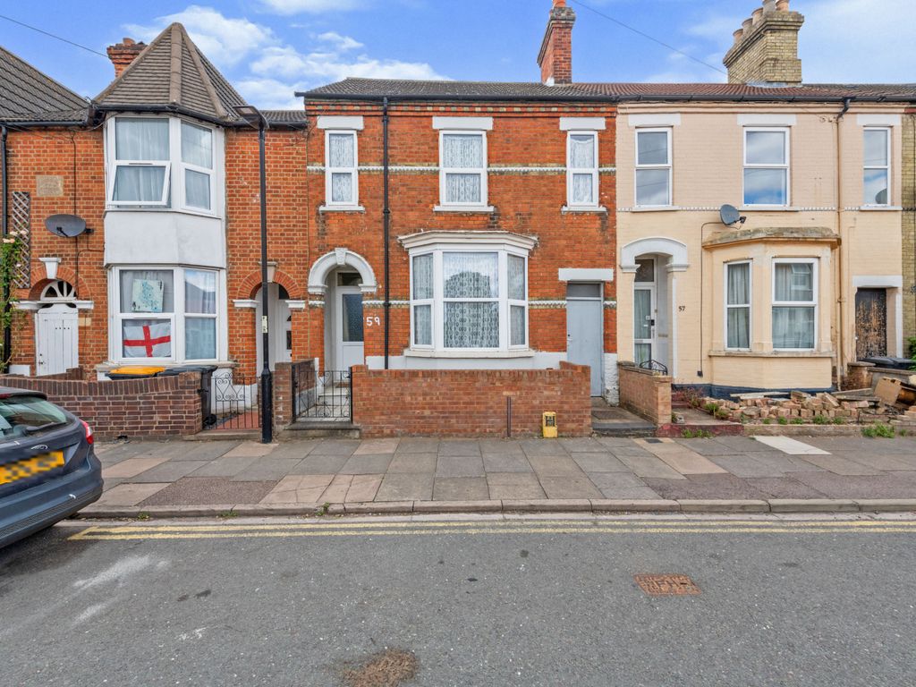 2 bed terraced house for sale in Stanley Street, Bedford MK41 Zoopla