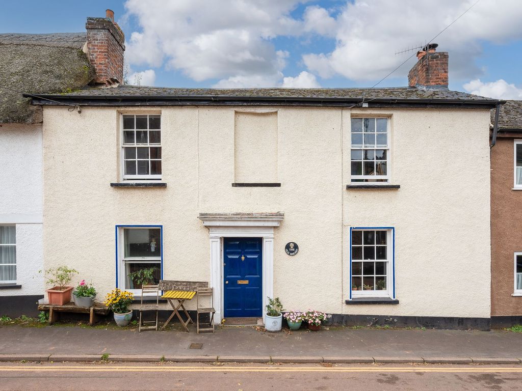 3 bed terraced house for sale in The Square, Sandford EX17, £280,000