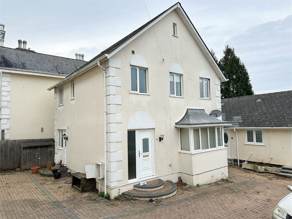 3 bed detached house for sale in Highwood Close, Courtenay Road, Newton