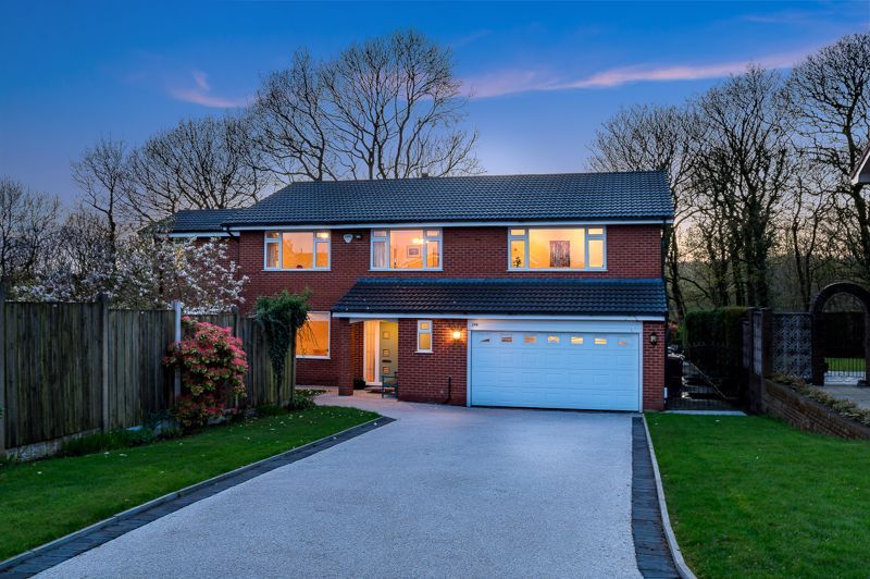 5 bed detached house for sale in Bradshaw Meadows, Bradshaw, Bolton BL2