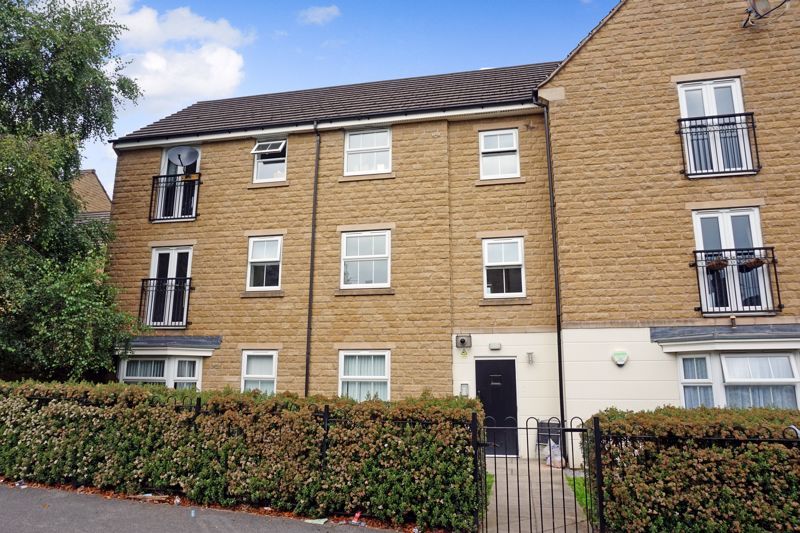2 bed flat to rent in Queensway, Halifax HX1 Zoopla