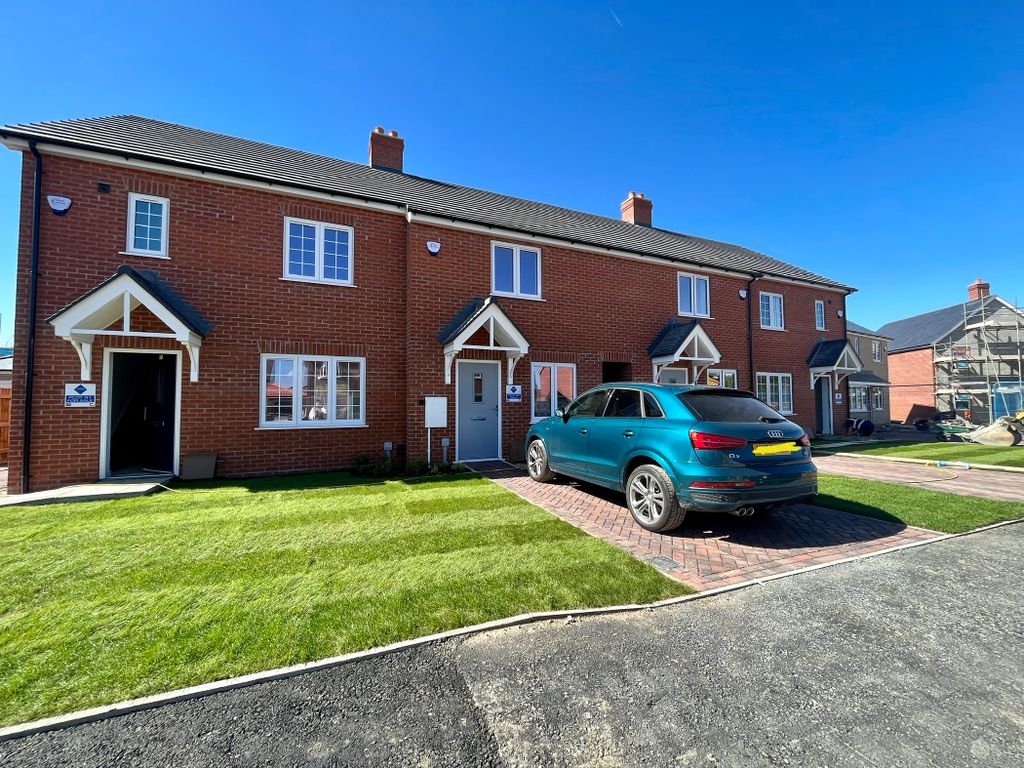 3 bed terraced house to rent in Lavender Way, Alexander Park, Louth