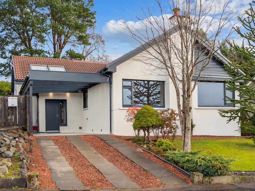 3 bed detached bungalow for sale in Paterson Drive, Helensburgh, Argyll