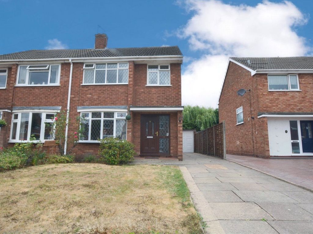 3 Bed Semi Detached House For Sale In Hill Side Kingsbury Tamworth