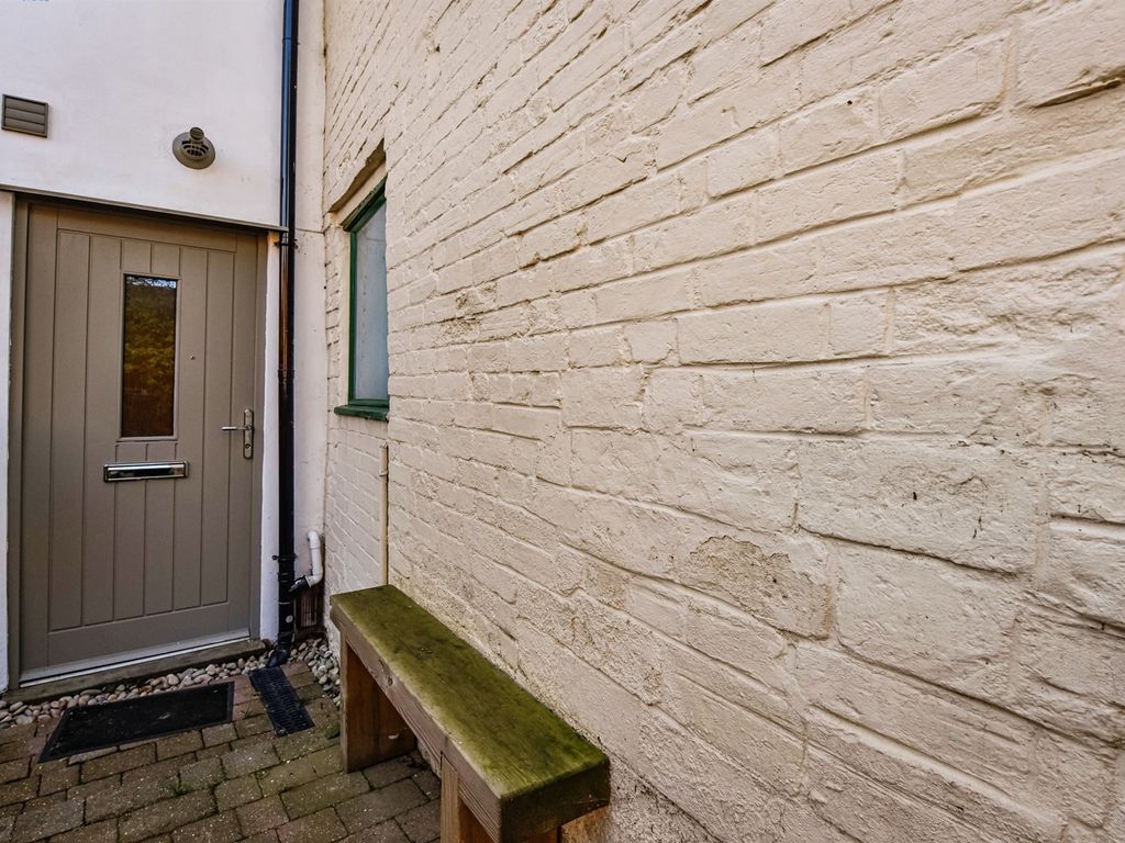 3 bed terraced house for sale in New Park Street, Devizes SN10 Zoopla