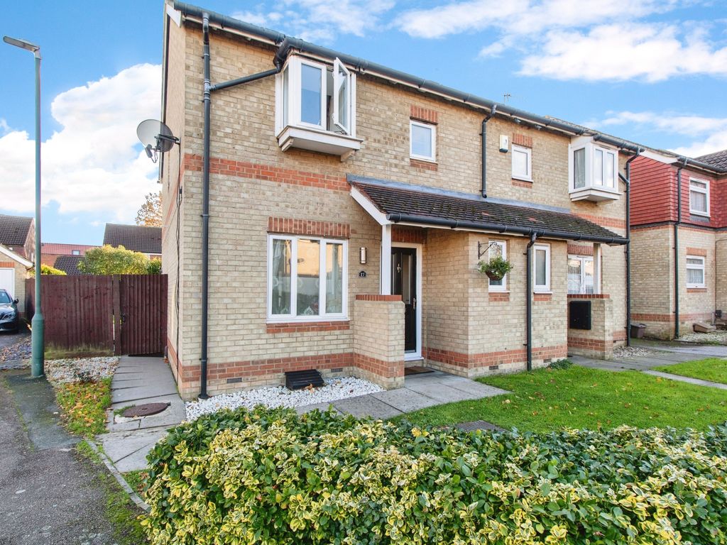 3 bed semidetached house for sale in Austen Road, Erith DA8, £450,000