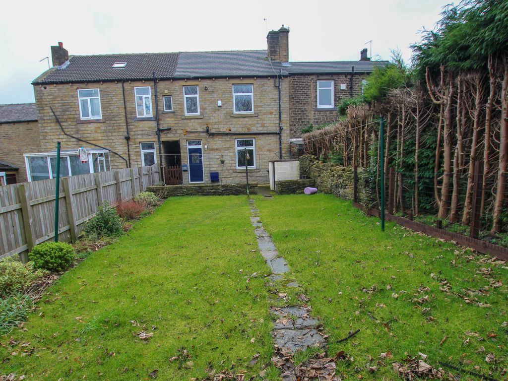 Barcroft Road, Newsome, Huddersfield HD4