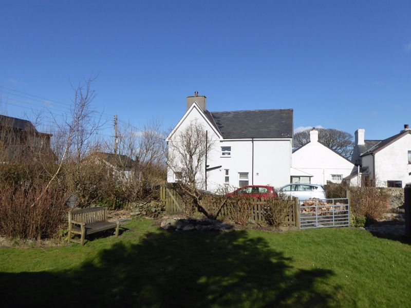 4 bed detached house for sale in Hermon Road, Mynydd Llandygai, Bangor