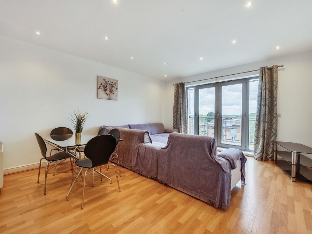 2 bed flat for sale in Kelvin Gate, Bracknell, Berkshire RG12 Zoopla