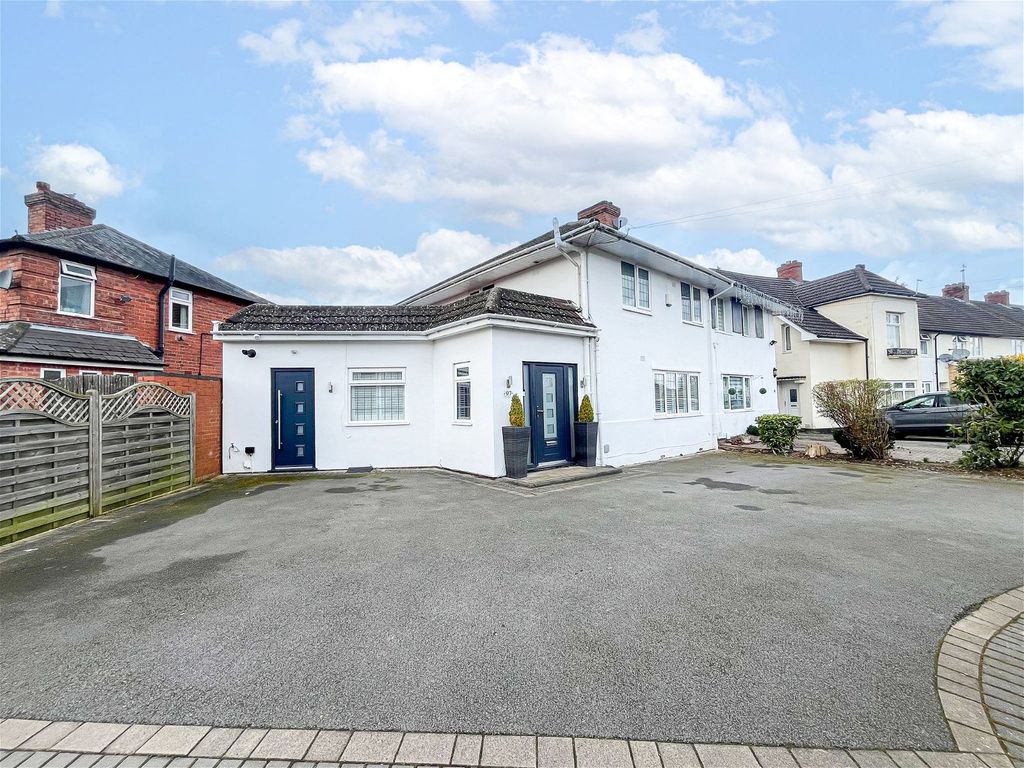 3 bed semidetached house for sale in Arkley Road, Birmingham B28, £