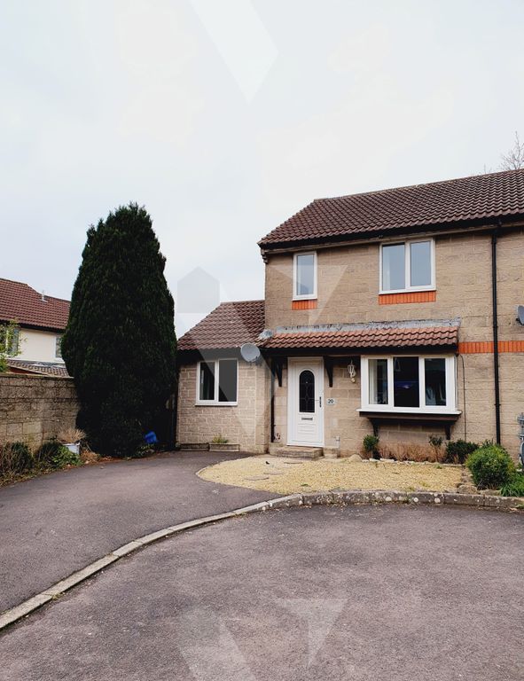 3 bed semidetached house to rent in Finch Close, Shepton Mallet BA4, £