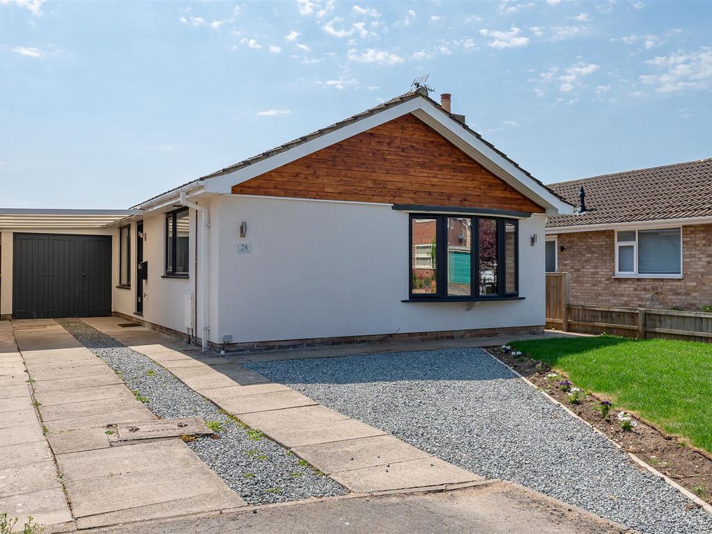 3 bed detached bungalow for sale in Owlwood Lane, Dunnington, York YO19