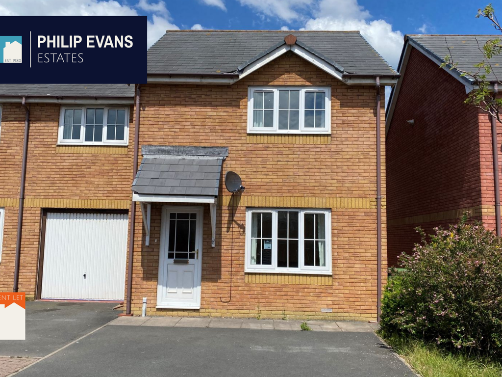 3 bed semidetached house to rent in 11 Maes Mawr, Aberystwyth SY23, £