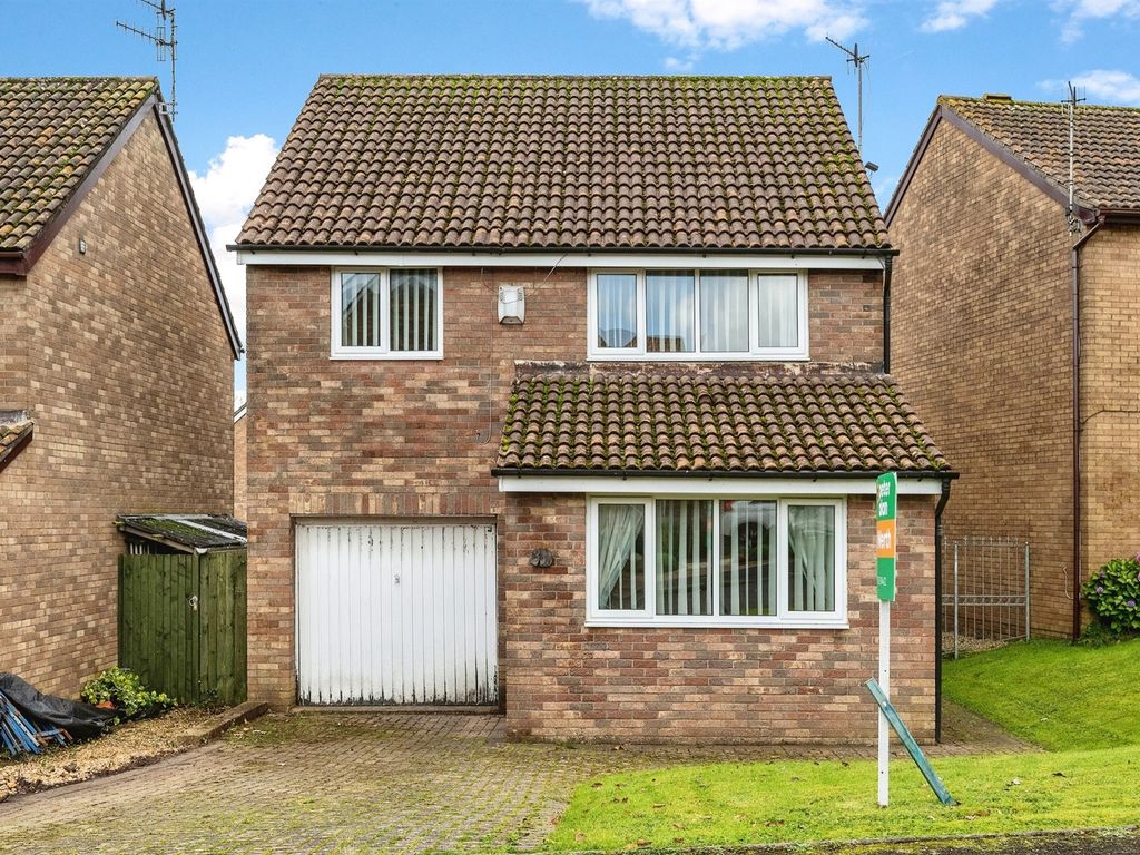 4 bed detached house for sale in Heol Y Waun, Pontlliw, Swansea SA4, £330,000 Zoopla