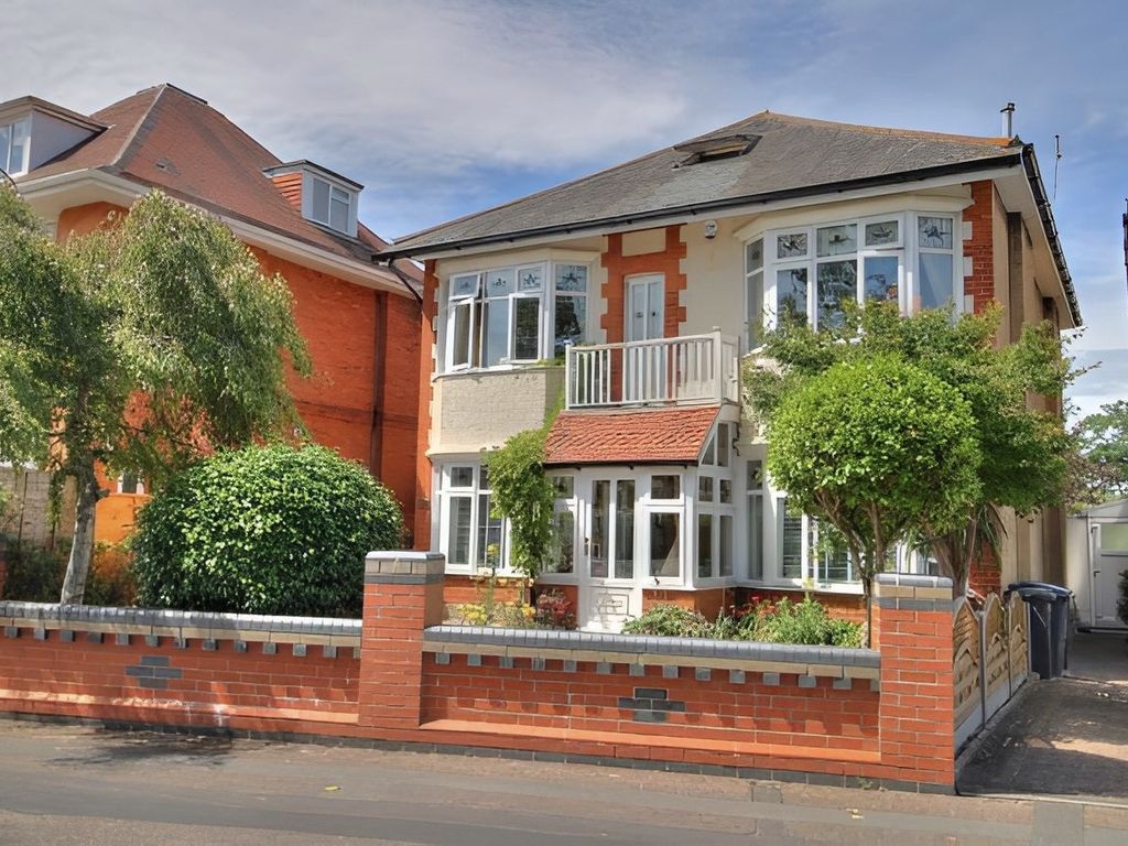 4 bed detached house for sale in Heron Court Road, Bournemouth BH9 Zoopla