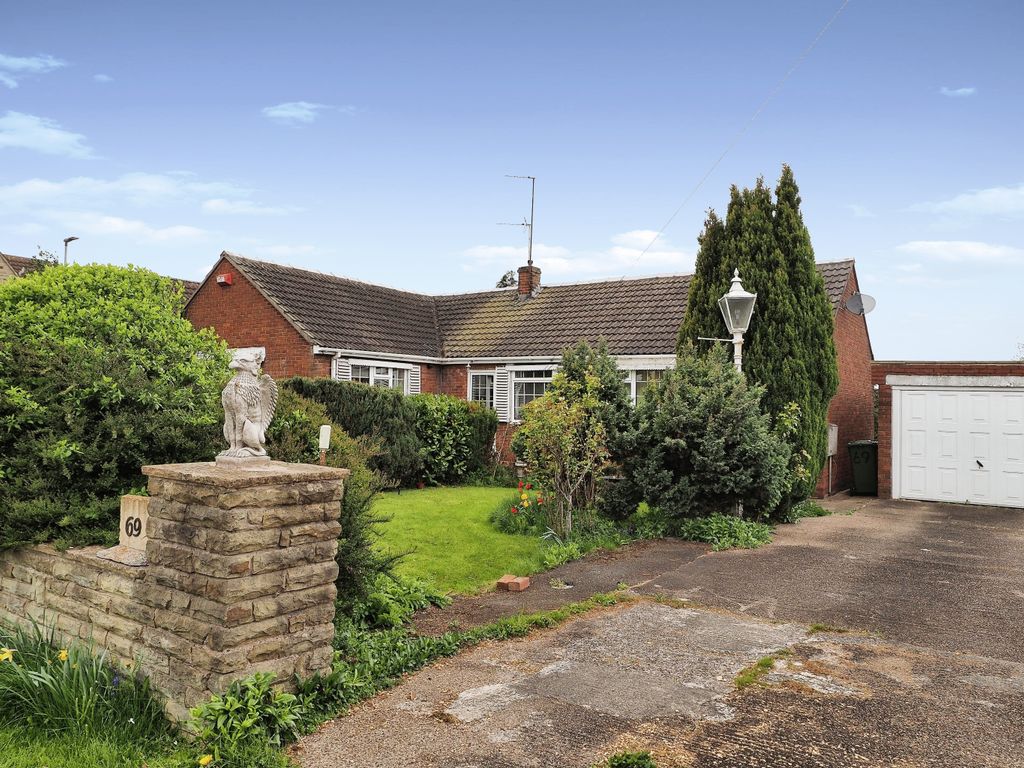 3 bed detached bungalow for sale in Brandy Carr Road, Wakefield WF2