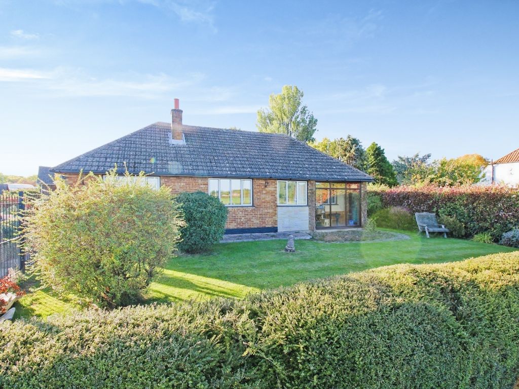 3 bed detached bungalow for sale in North Elkington Lane, Fotherby