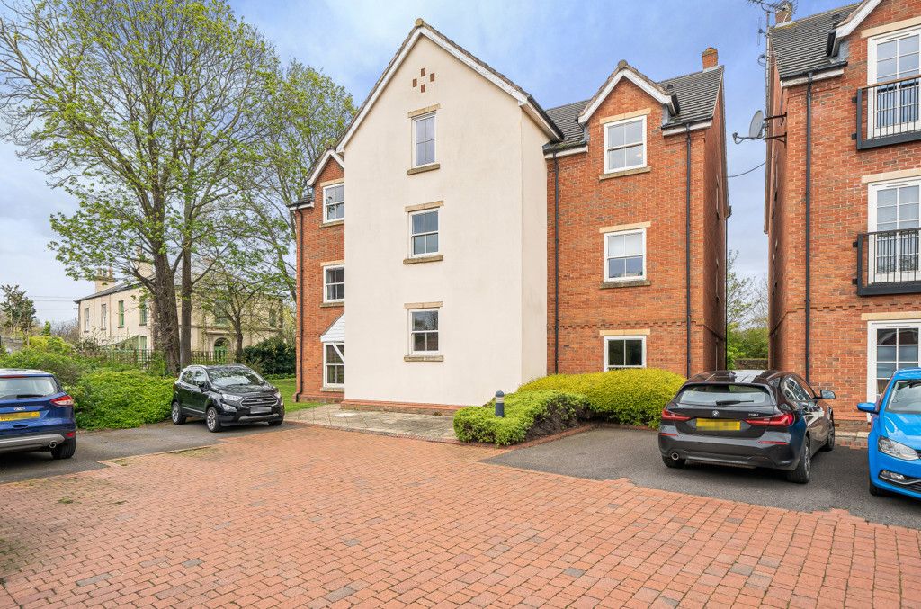 2 bed flat for sale in Manor House Close, Wilford, Nottingham NG11 Zoopla